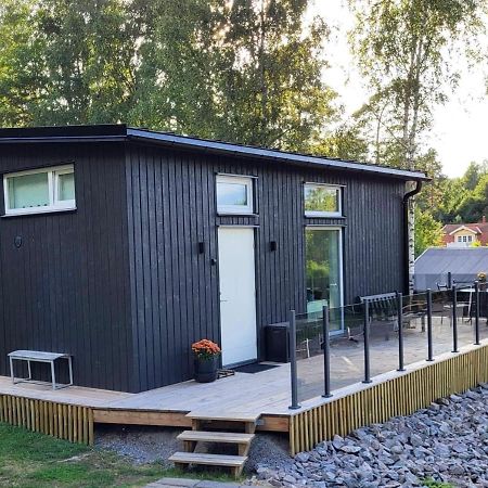 Cabin In The Woods, Close To Lake Maelaren Eskilstuna Eksteriør billede