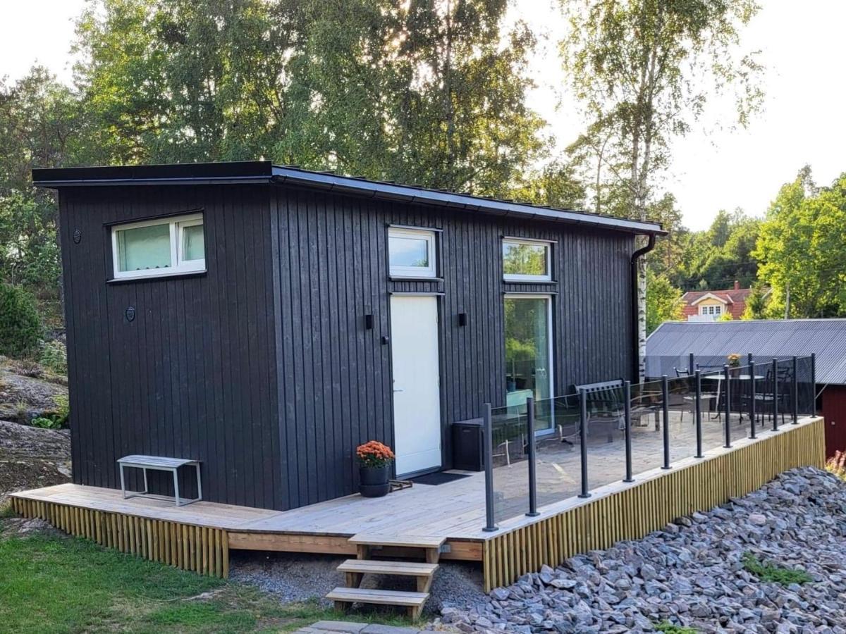 Cabin In The Woods, Close To Lake Maelaren Eskilstuna Eksteriør billede